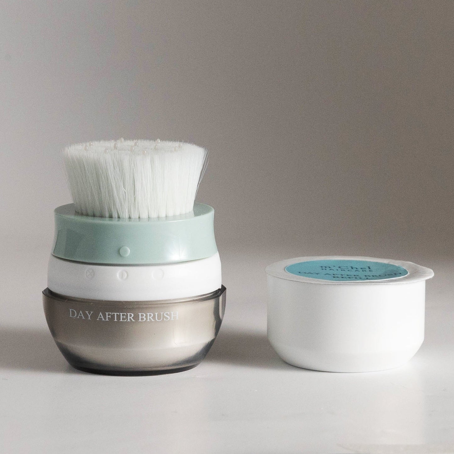 m'Chel Day After™ Brush + Refill Bundle Clean Dry Shampoo - Aesthetics By Kell