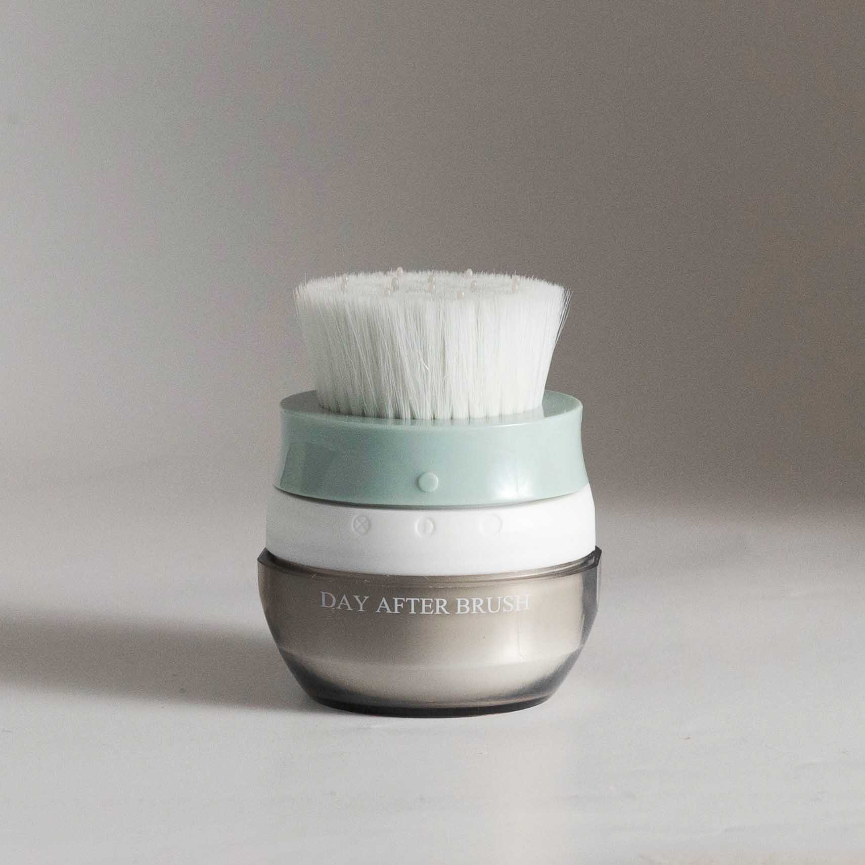 m'Chel Day After™ Brush - Aesthetics By Kell