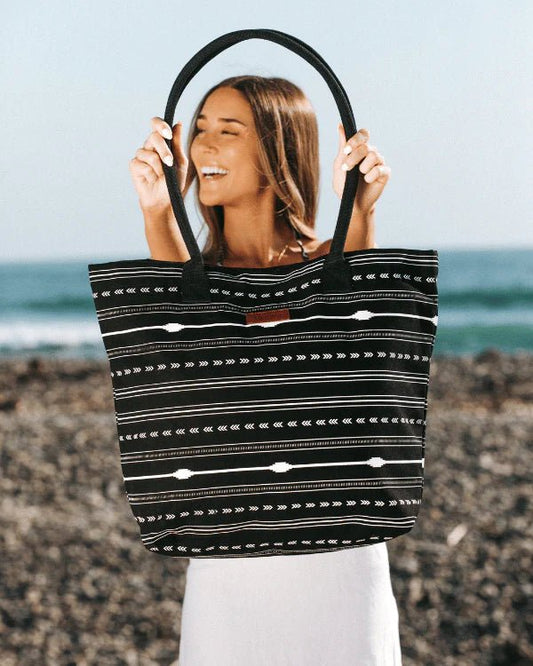 Sand Cloud Santa Fe Beach Tote | Black - Aesthetics By Kell