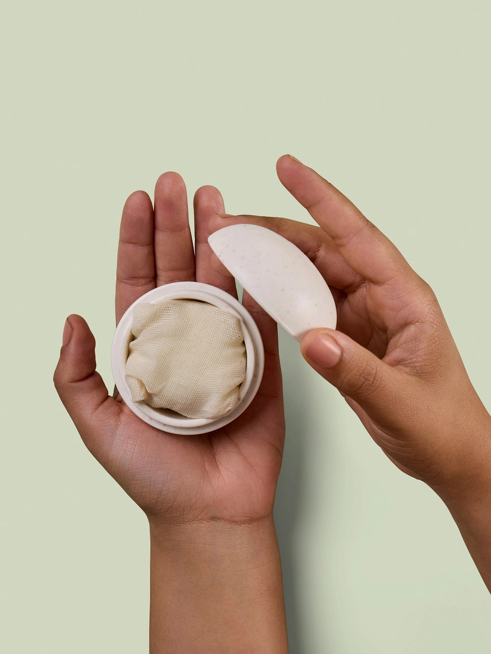 Kate McLeod  | The Travel Case Mini - Oatmeal