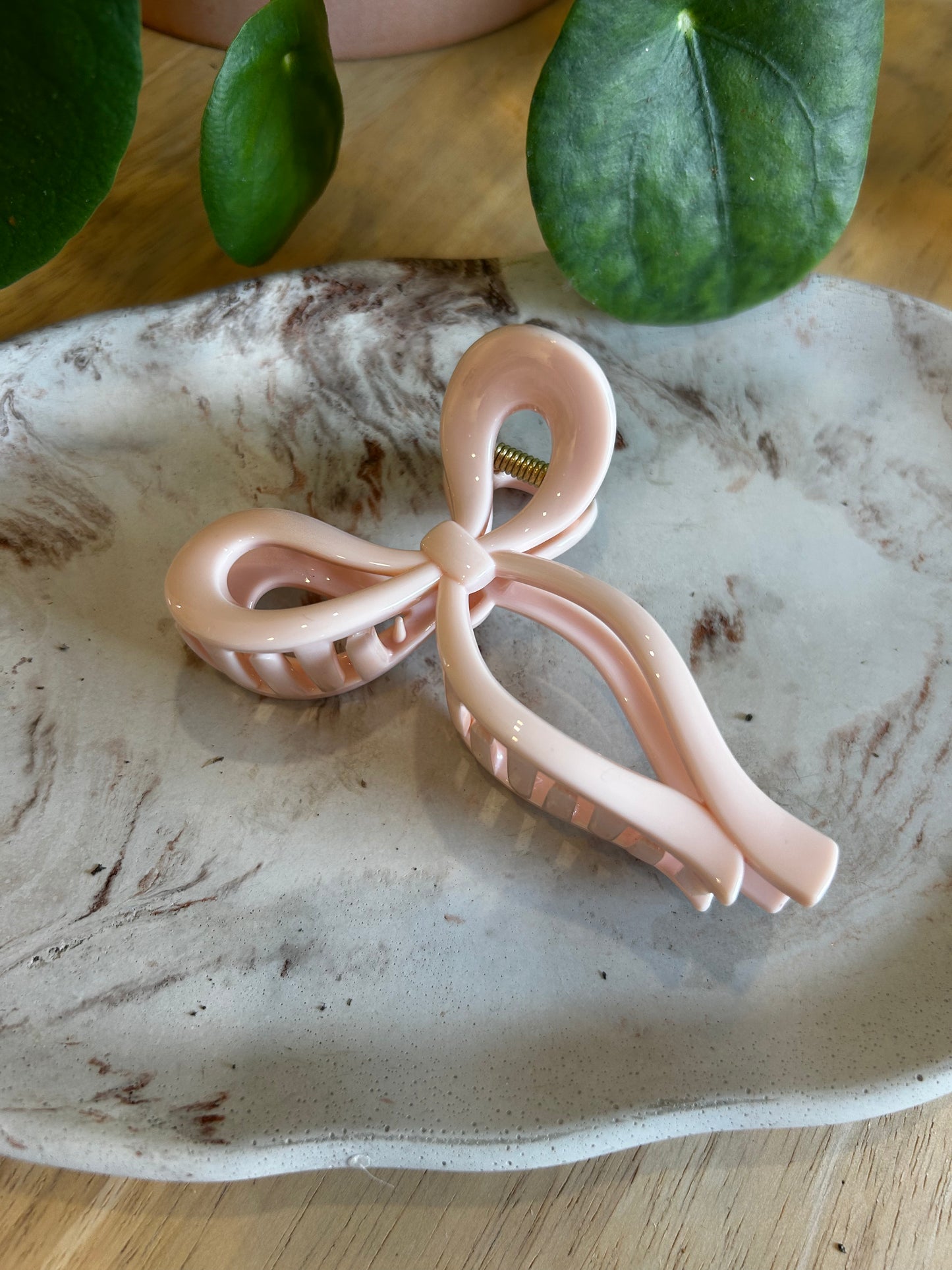 Ribbon Claw Clip