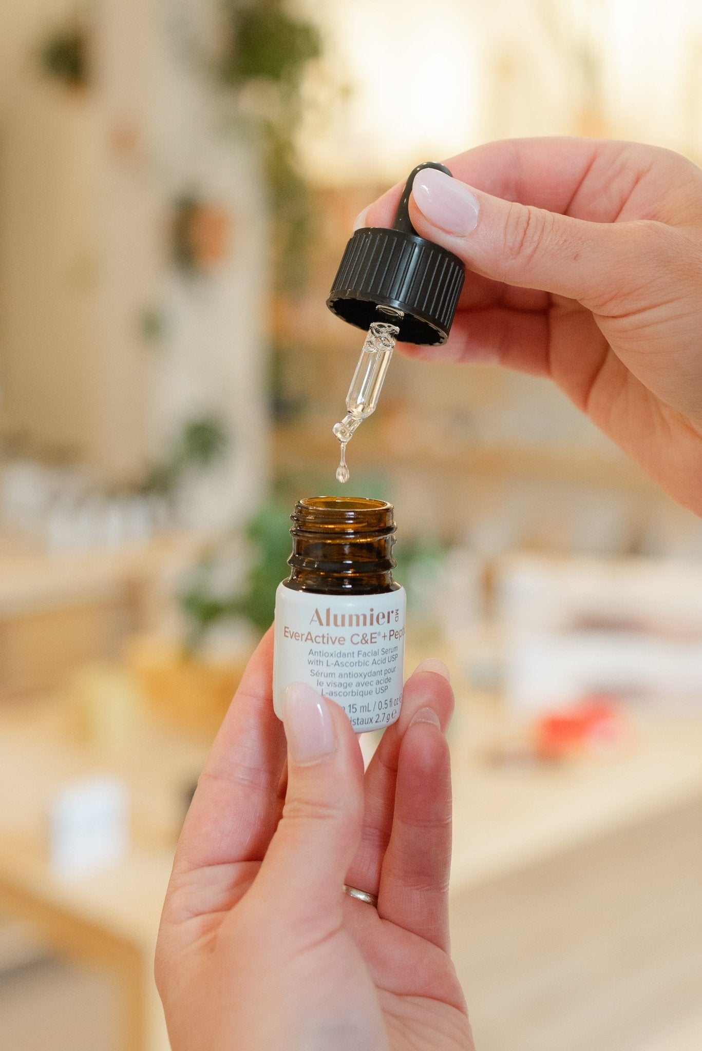 AlumierMD EverActive C&E + Peptide Serum (Single) | Vitamin C Power - Aesthetics By Kell