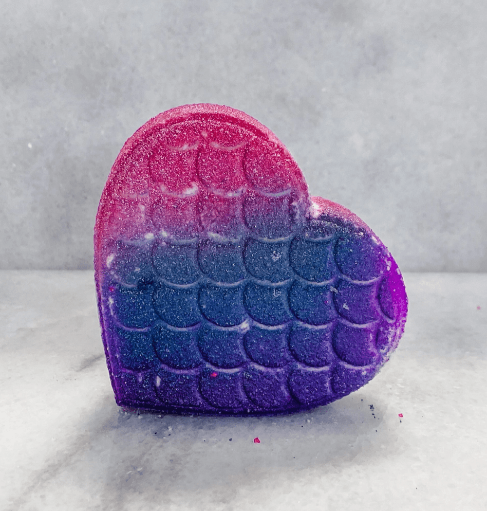 Green Bubble Gorgeous - Mermaid Heart Bath Bomb - Aesthetics By Kell