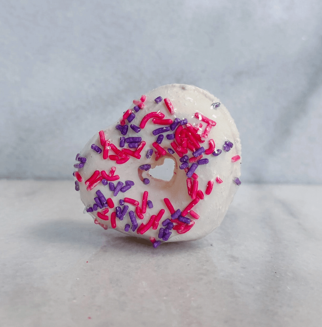 Green Bubble Gorgeous - Mini Valentine's Day Heart Donut Bath Bomb - Aesthetics By Kell