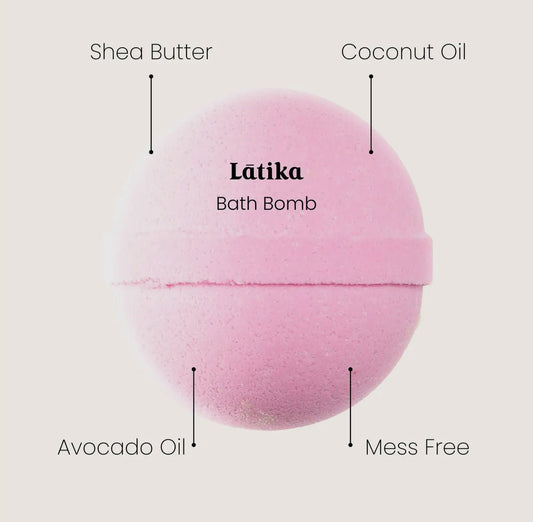 Latika Holly Christmas Bath Bomb – Evergreen & White Tea - Aesthetics By Kell