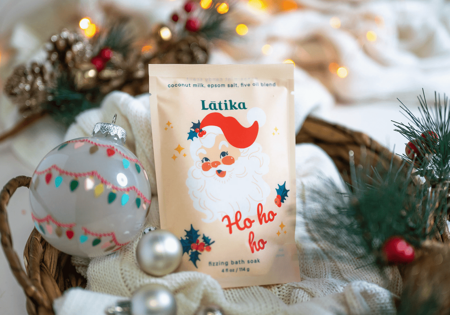 Latika Santa Fizzing Bath Soak – Peppermint Holiday - Aesthetics By Kell
