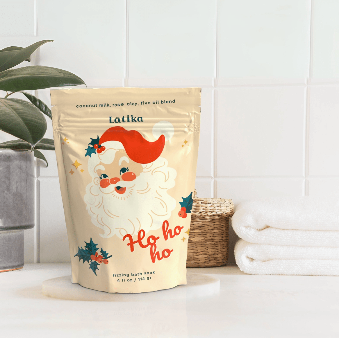 Latika Santa Fizzing Bath Soak – Peppermint Holiday - Aesthetics By Kell