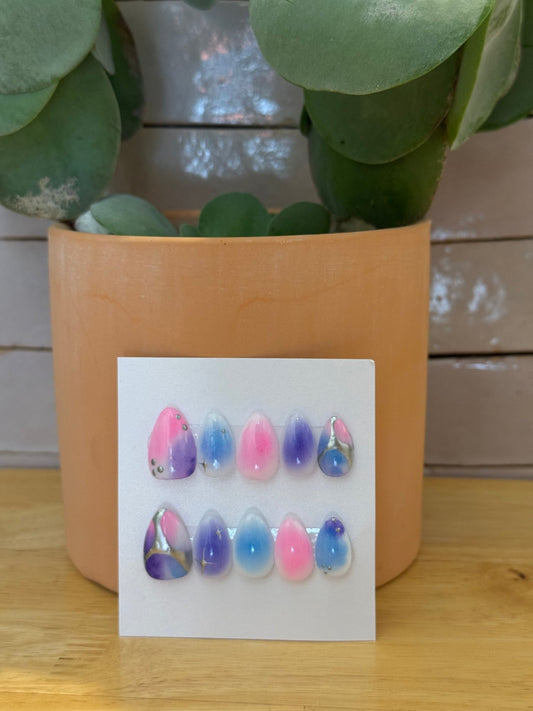 Press On Nails- Short Almond- Medium size- Galaxy Aura - Aesthetics By Kell