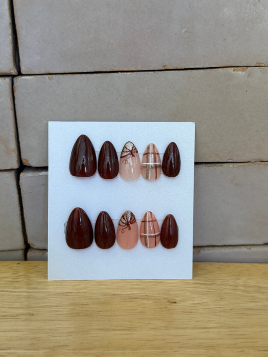 Press On Nails- Short Almond- Medium size- Pumpkin Patch - Aesthetics By Kell