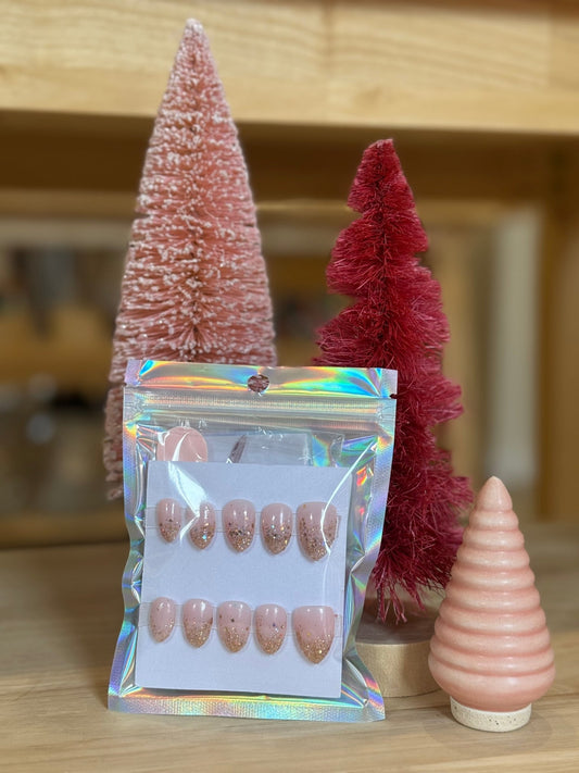 Press On Nails - Short Oval - Medium Size - Nude & Gold - Aesthetics By Kell